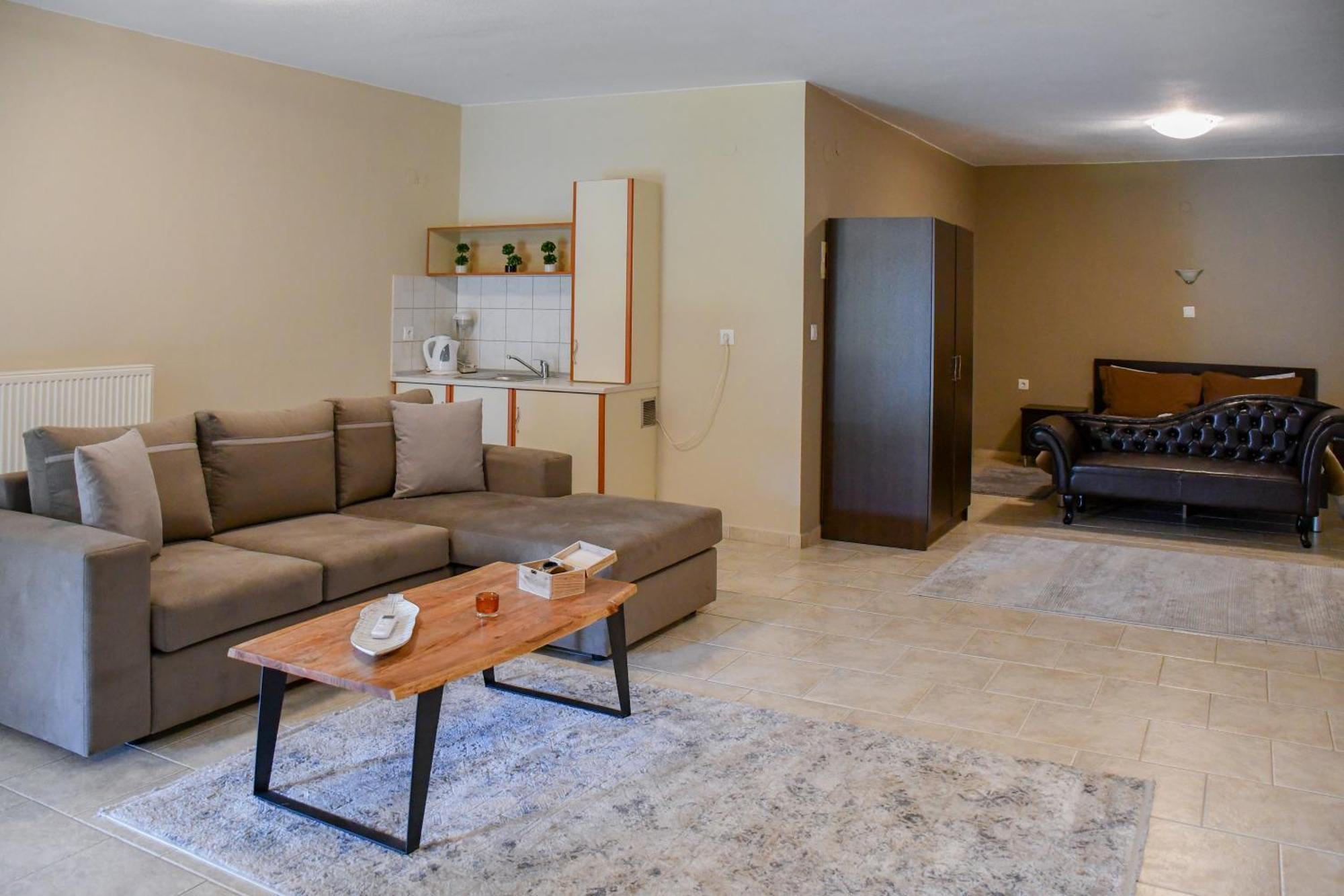 Toula Rooms Ángistron Buitenkant foto